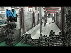 tubi quadrati in acciaio inossidabile